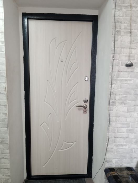 Продам 3 х комнатную в горняцком