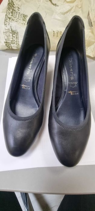 Обувки прролетнни