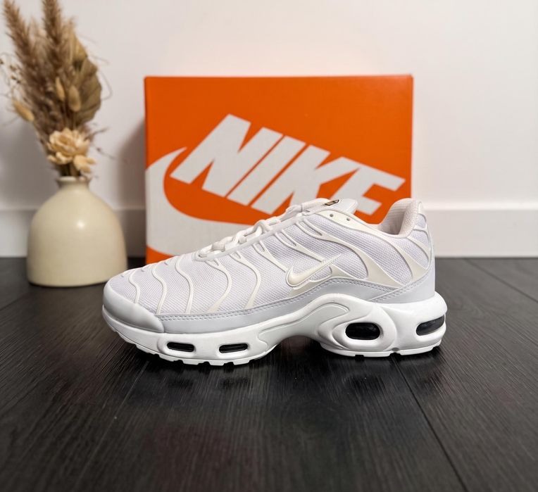 Adidasi Nike TN Alb - Premium Full Box