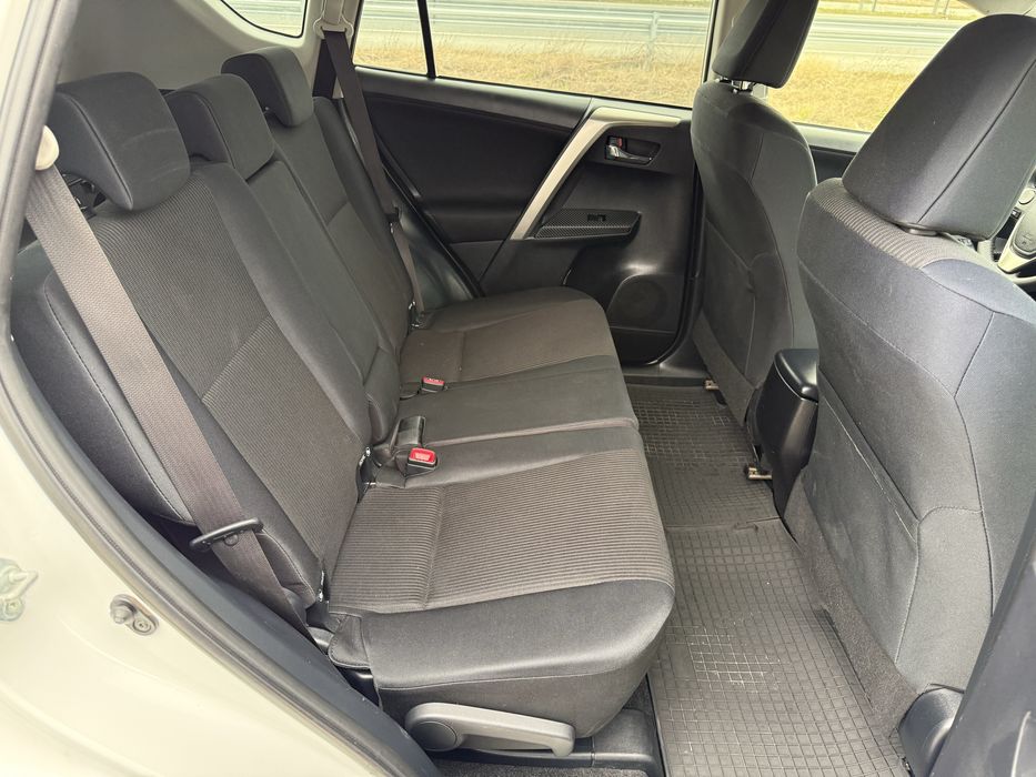 Toyota RAV 4 2.0 D-4D 126к.с 2015г. AWD 4X4