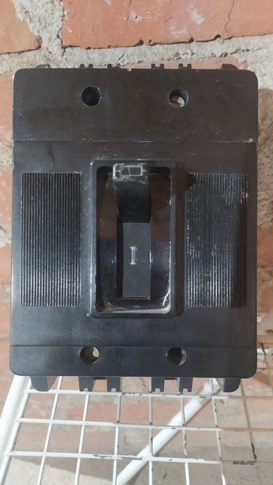 Автоматичен прекъсвач А2