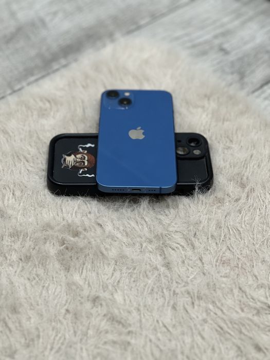 iPhone 13 Blue  • 128GB • 89% baterie • Liber retea • Husa + Cablu