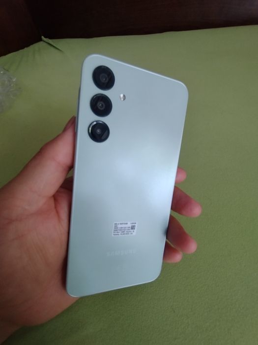 Vând Samsung a 16 nou