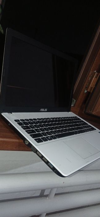 Windows Asus Intel laptop
