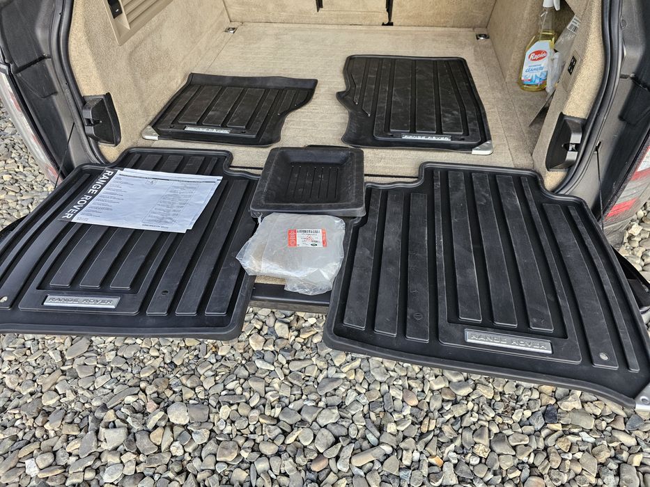 Covorase/Presuri noi originale Range Rover Vogue L405 LWD, an 2013-202