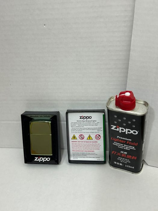 Зажигалка Zippo бензиновая