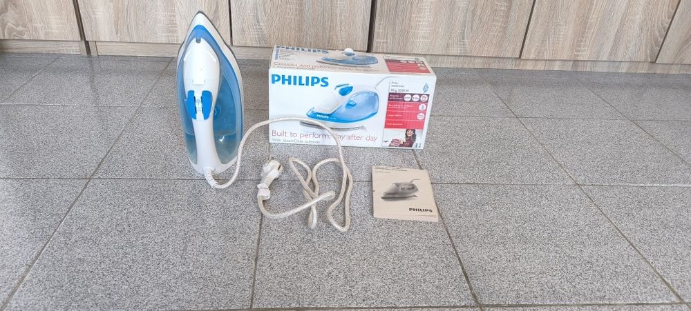 Philips EasySpeed парна ютия (2000W)