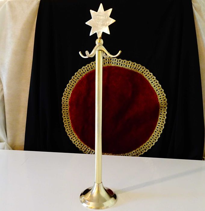 Бронзова стояща закачалка,бронзова стойка