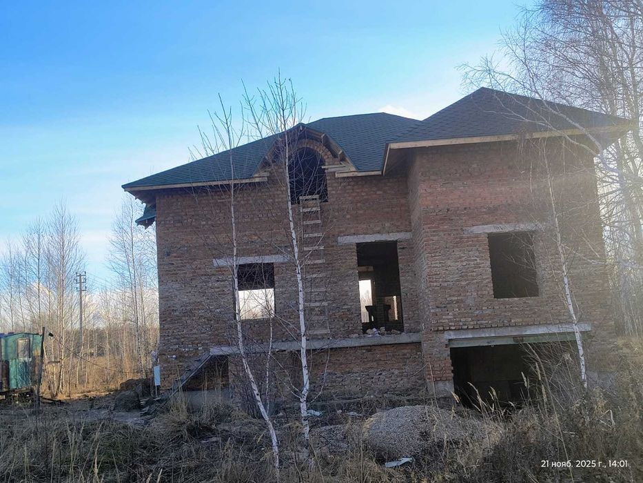 Продам большой дом РН Борки