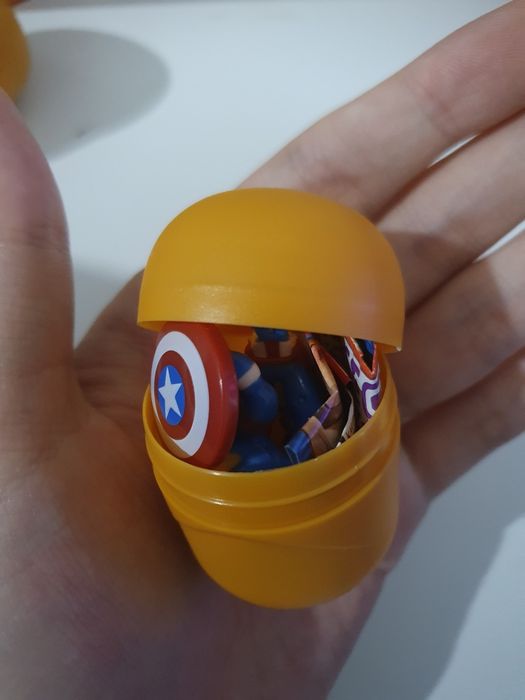 марвел киндер игрушки