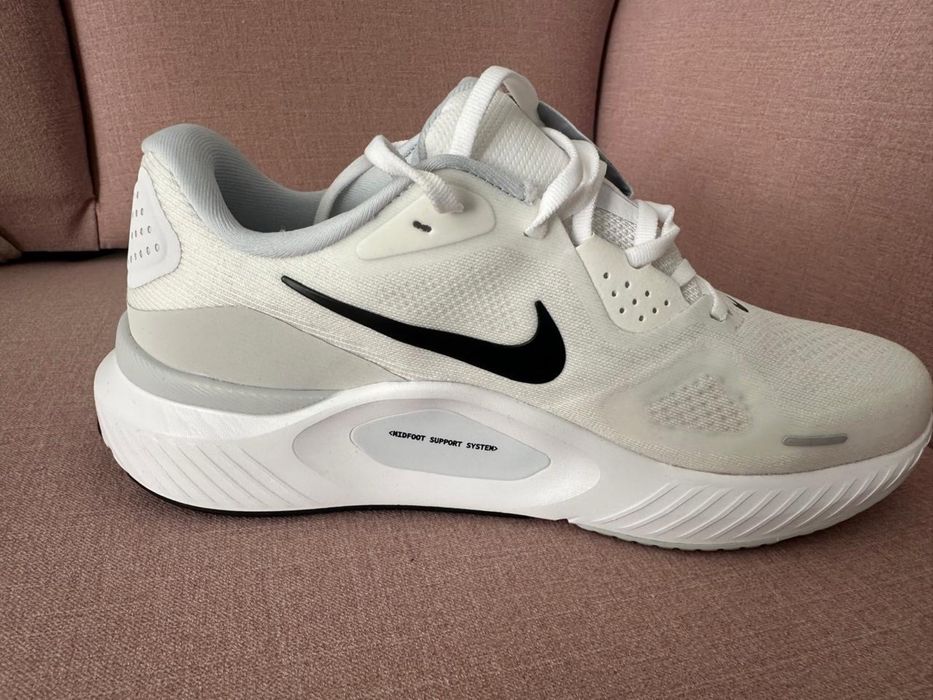 Оригинальные кроссовки nike