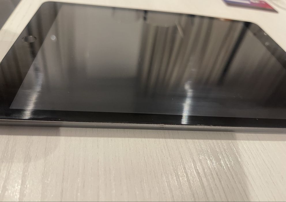 IPad Gen 8 (2020) – 128 GB – Stare foarte bună