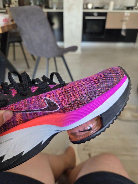 Adidasi nike zoomx