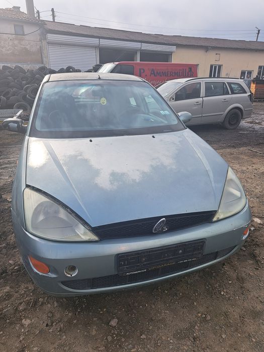 Форд Фокус 1.6 16V на части !