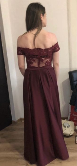 Vand rochie noua