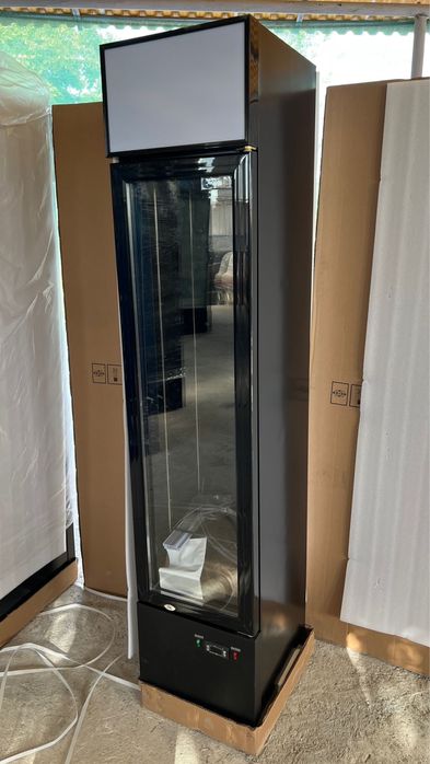 Vitrina frigorifica slim exterior negru