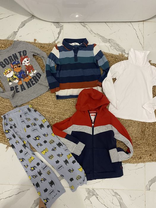 Vend loturi haine copii