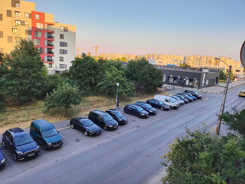 Дава се под наем Тристаен апартамент в София, Център - 67 кв.м за 663 € - Снимка #2