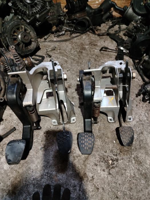 Узел педали на Мерседес Спринтер