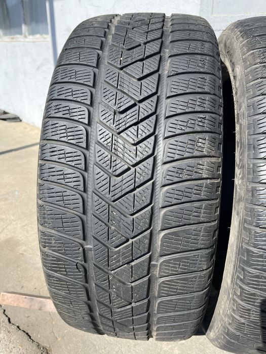 2 бр. зимни гуми 255/45/20 Pirelli 5+ mm DOT 0513