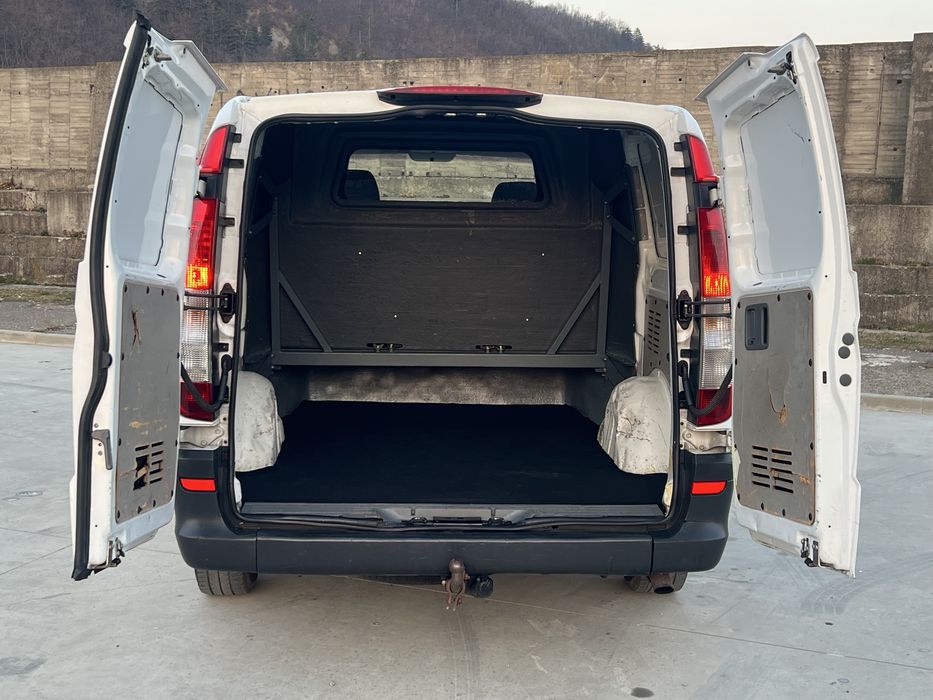 Mercedes-Benz Vito / Lung / AC / Dubla-cabina / Usi duble spate