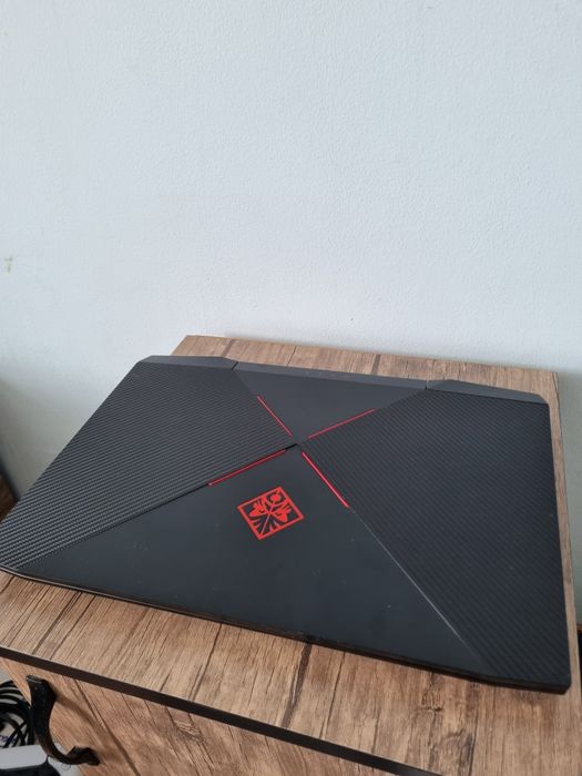 Идеал HP Omen 15 i7 7700HQ/16/1TB/GTX 1050/120HZ