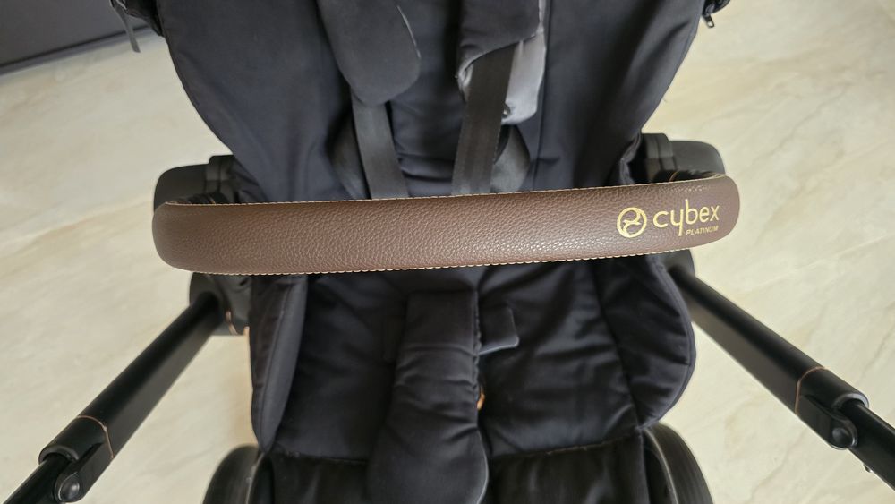 Cybex e-priam 4 количка + столче за кола