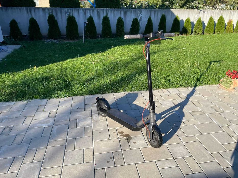 Trotineta Xiaomi Pro 4 Gen 2 2024