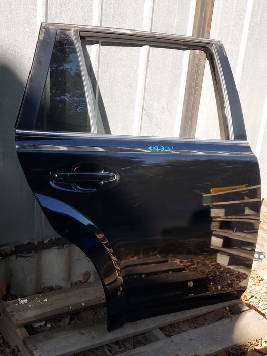 Двери на Subaru Outback BR