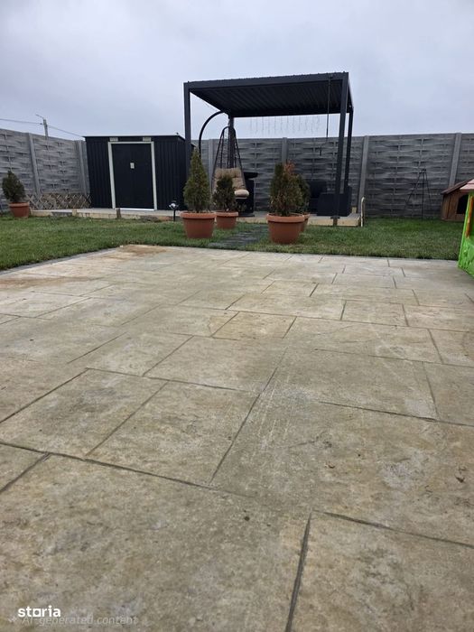 Casa tip duplex de vanzare cu 5 camere si curte la Sanandrei