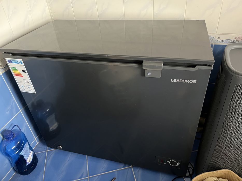 Продам морозильную камеру на 275 л