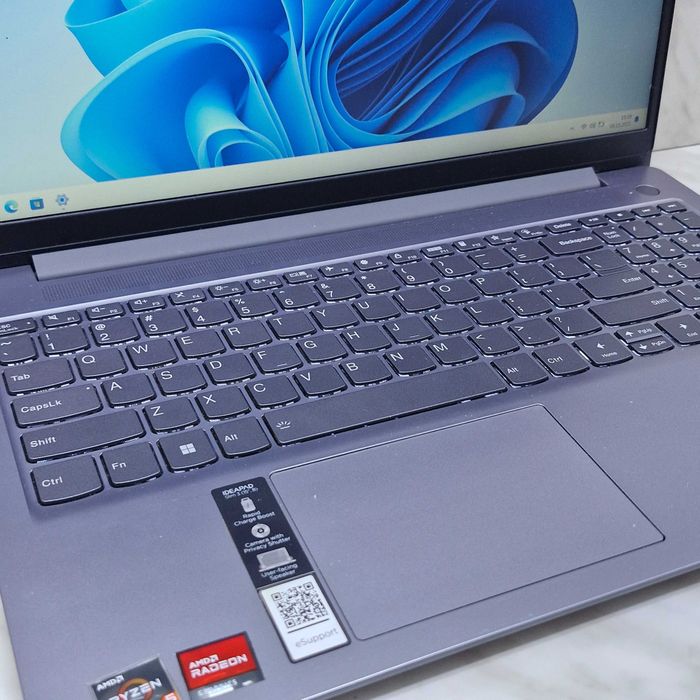 Laptop Lenovo slim 3 Ryzen 5 7530U 16gb 512GB SSD Zeus Amanet Militari