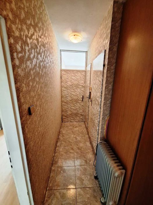 Продавам апартамент гарсониера в кв. Обеля 2, гр. София