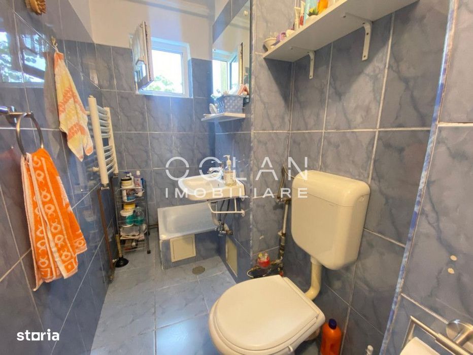 Apartament 3 camere, etaj 2, strada Semaforului