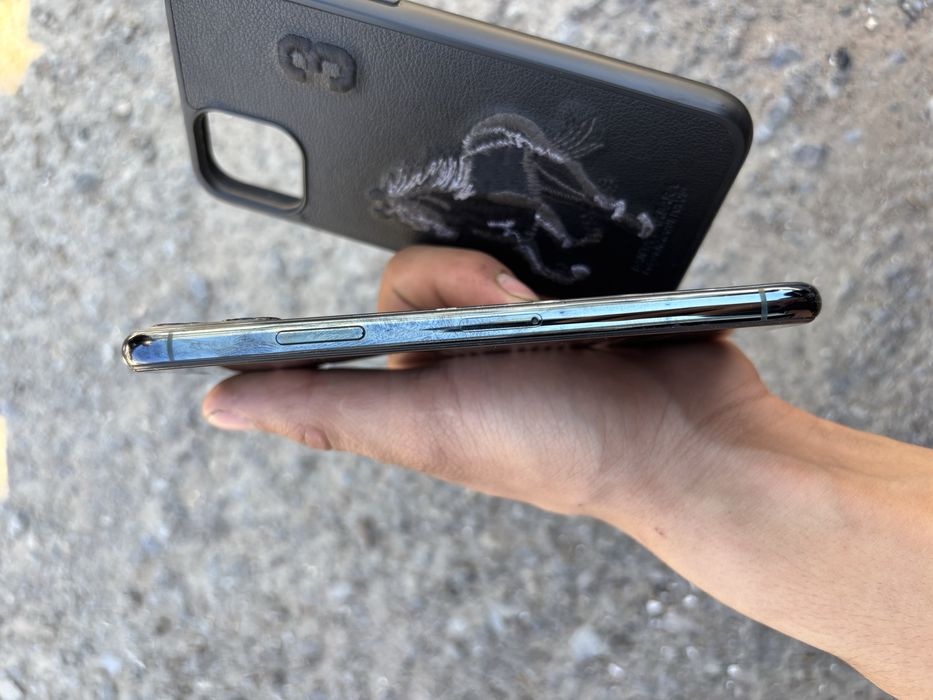 Продам Iphone 11 pro 256g