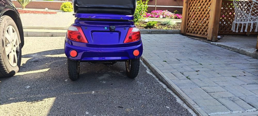 Vand tricicleta ZTECH usor negociabila
