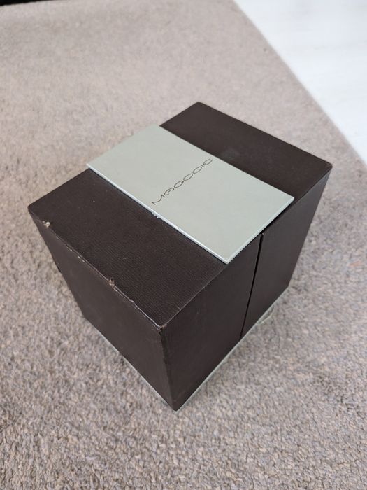 Комплект за сол и пипер на марката Magppie, на известния дизайнер Карим Рашид