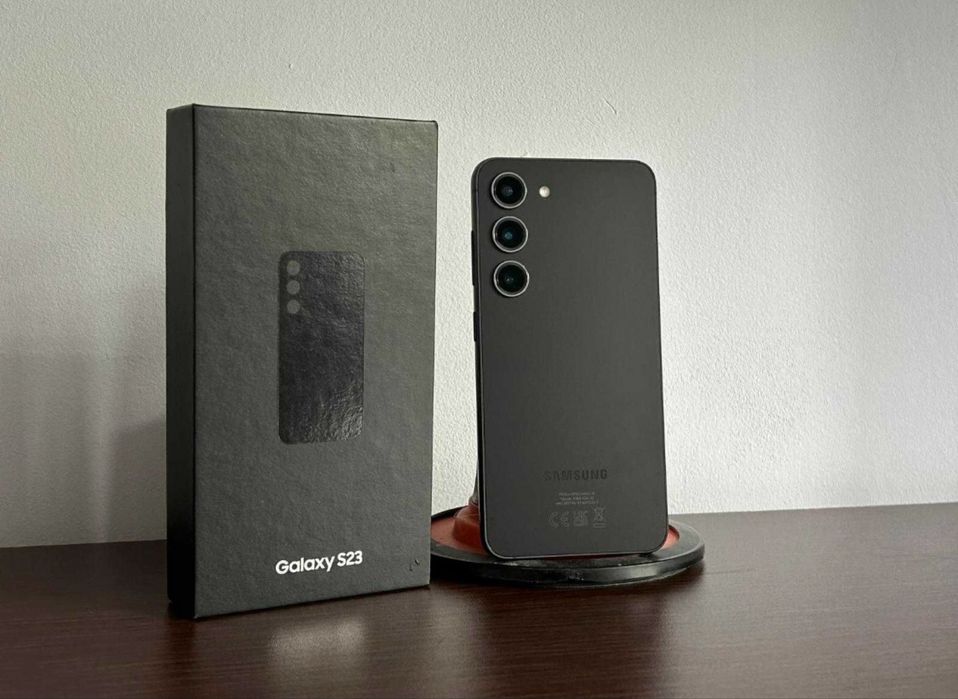 Samsung Galaxy S23 5G; 256 GB; Impecabil