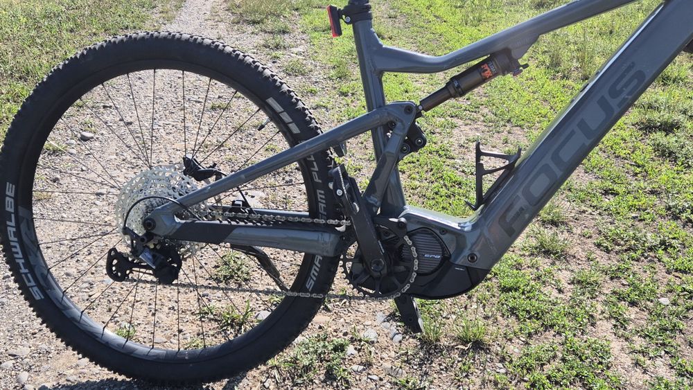 Bicicleta electrica Focus JAM 2 full FOX Kashima