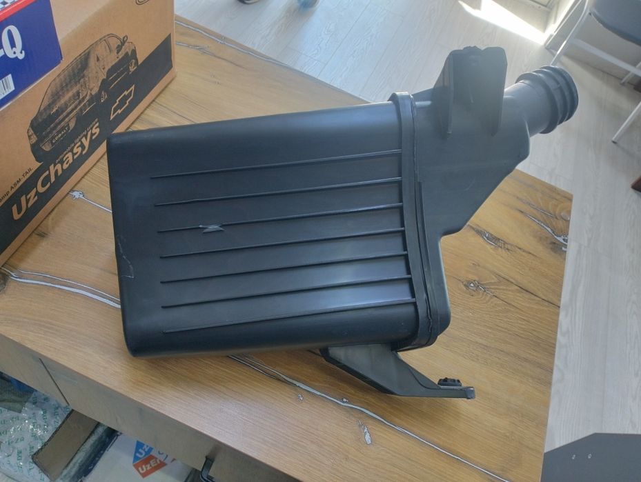 продам резонатор бачка шевролет монза