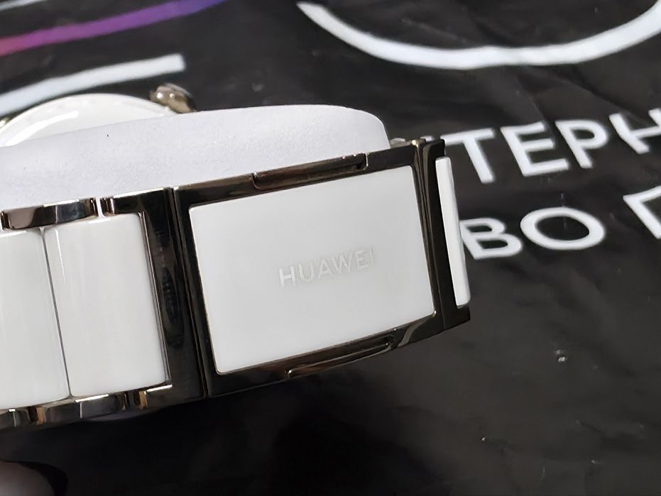 КАТО НОВ 42mm Huawei Watch GT 5 Pro Vivacom Гаранция 2026 Titanium GT5