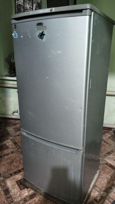 продаётся холодильник бирюса