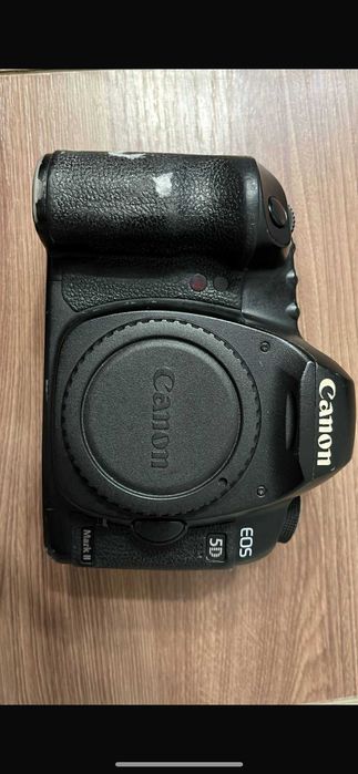 Продам фотоаппарат полнокадровый Canon 5D Mark 2 II