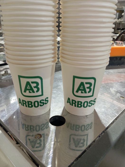 Одноразовая бумажние стаканы с лого