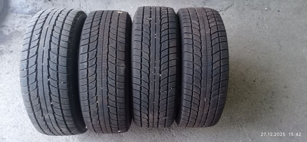 Продам зимнюю резину.