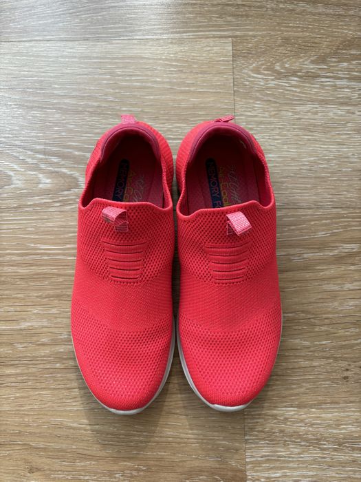 Кроссовки женские Skechers