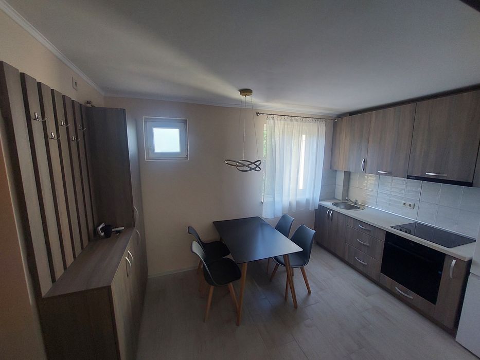 Chirie apartament .