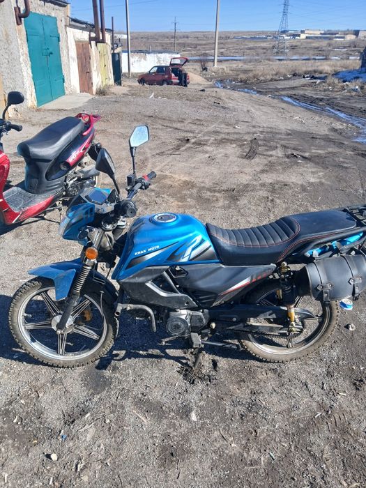 Мопед" khan moto"