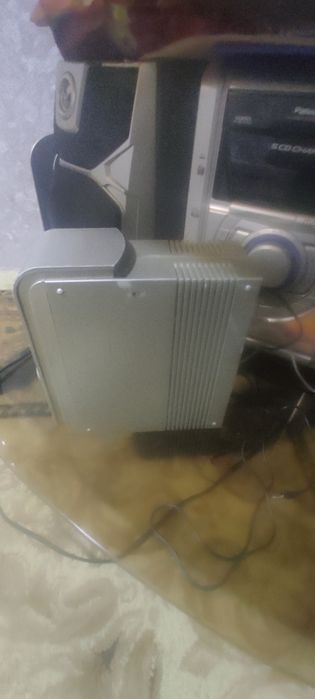 Продам усилитель с колонками микролаб