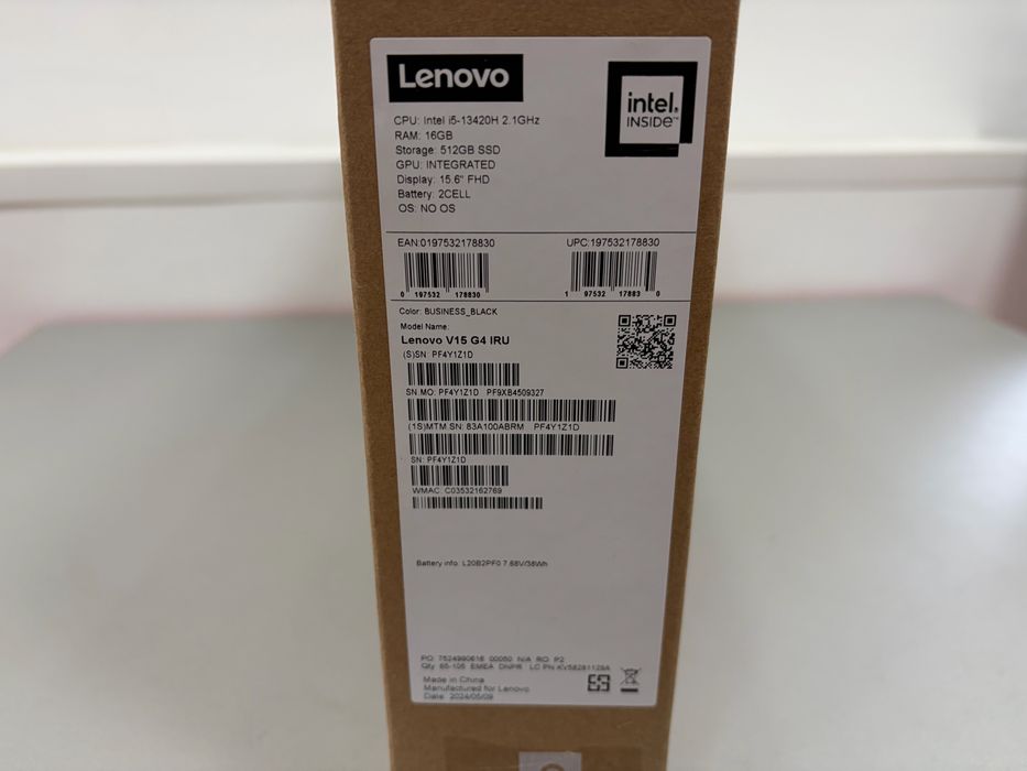 Laptop Lenovo V15 G4 IRU, I5-13420H, SSD 512, RAM 16GB, nou la cutie